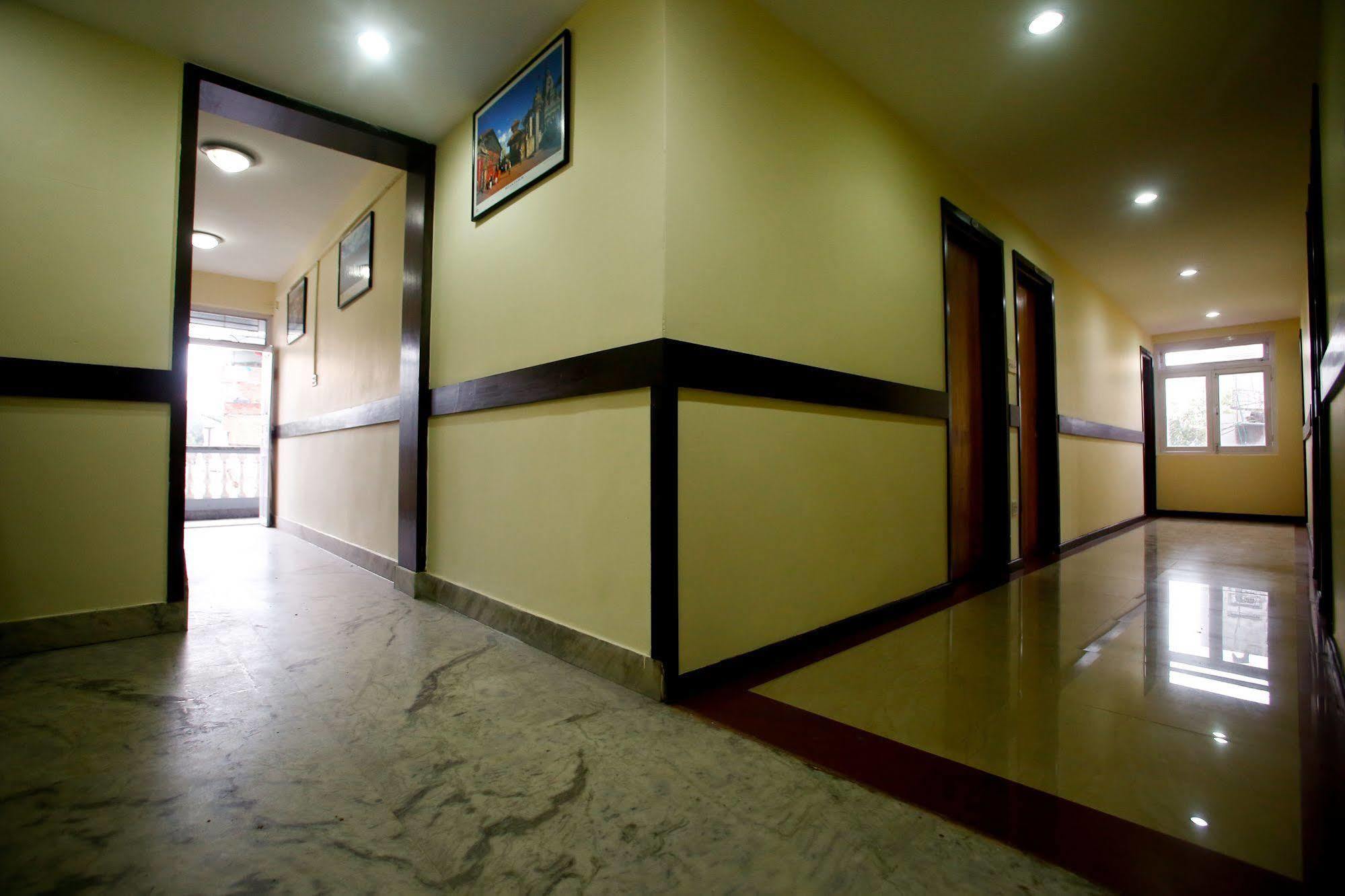 โรงแรมนันทินี กาฐมาณฑุ ภายนอก รูปภาพ